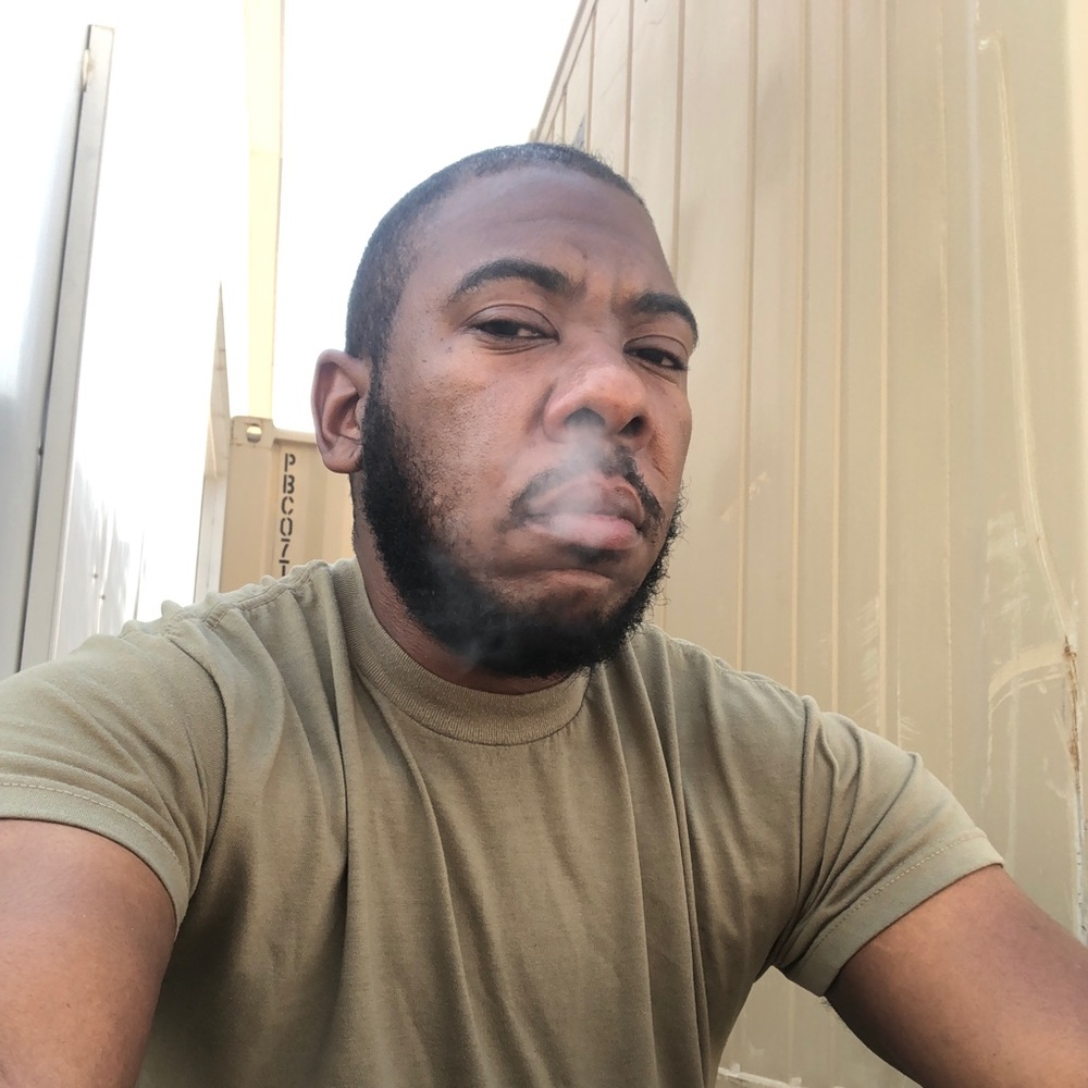 Meet your Posher, Kameron